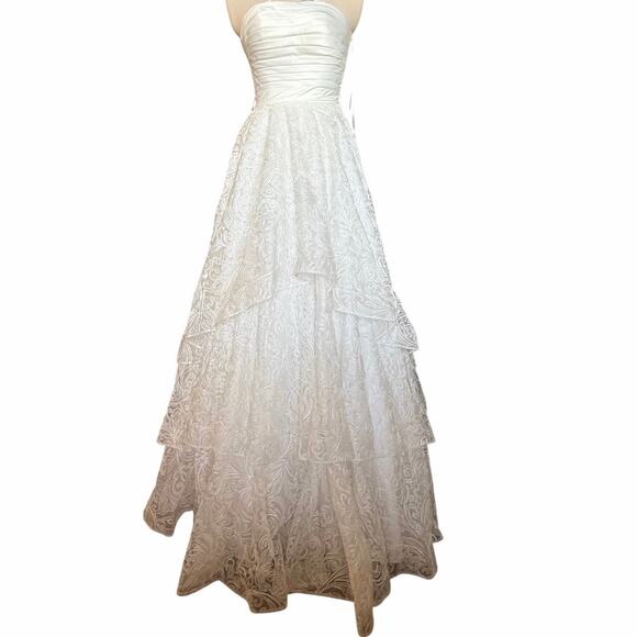 Colors Dress Collection 1594 Ivory Strapless Lace Formal Ballgown Women Size 2 - Picture 2 of 7